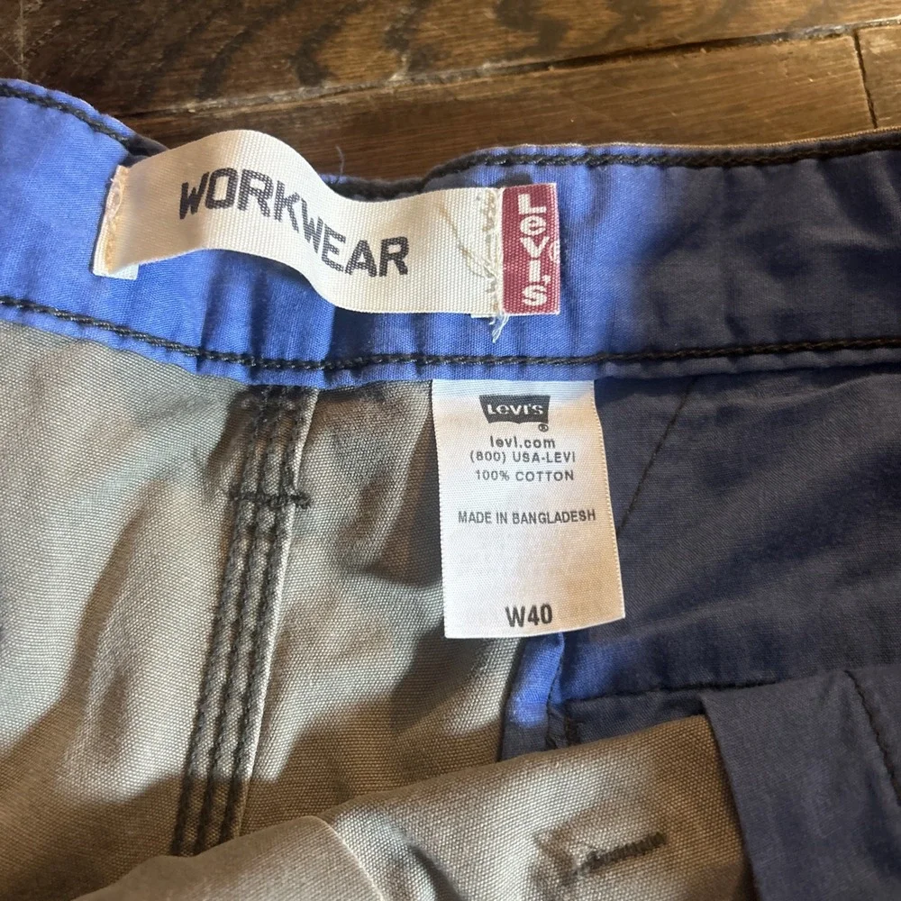 Levis‎ Workwear Cargo Shorts Mens Size 40 Green Khaki Raw Hem 11 Inch Inseam